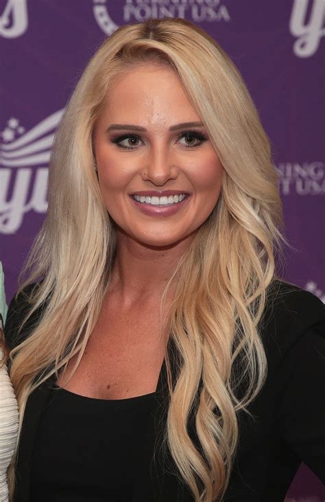 pictures of tomi lahren